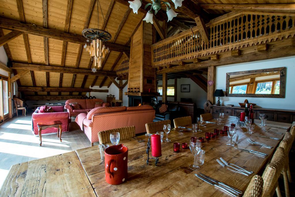 La Ferme Du Chateau Abondance Eksteriør billede
